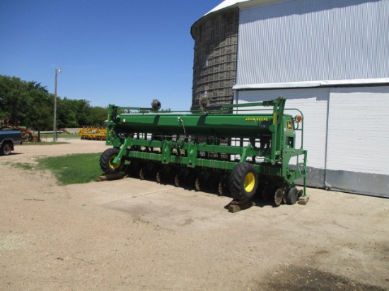 2001 20ft John Deere 1535 Grain Drill