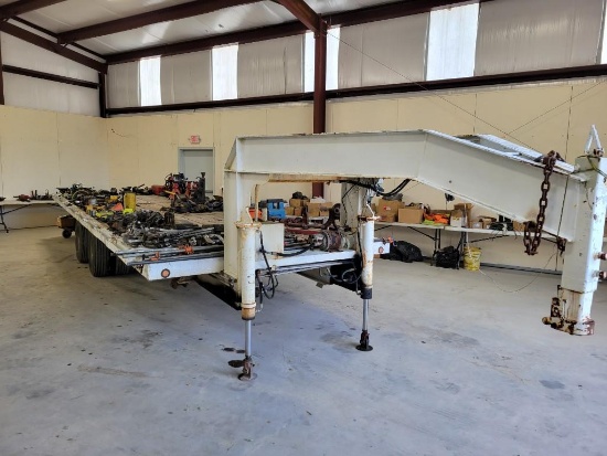 Gooseneck Trailer 10Ton w/ 25 ft. Deck:8 ft. 6 in.  Wide (see additional description for more info)