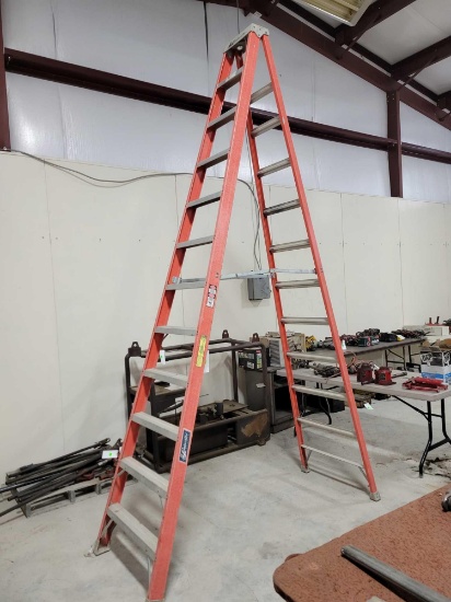 12ft Louisville ladder