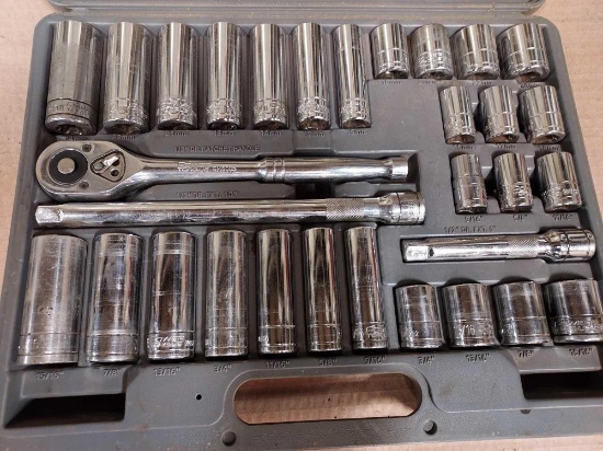 socket and ratchet set