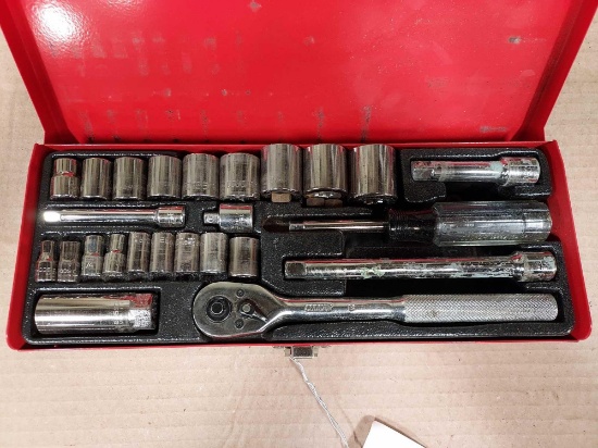 socket and ratchet set