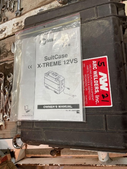 Suitcase wire feeder