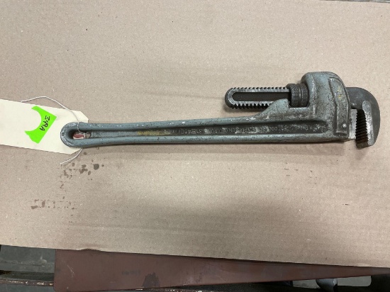 Pipe wrench