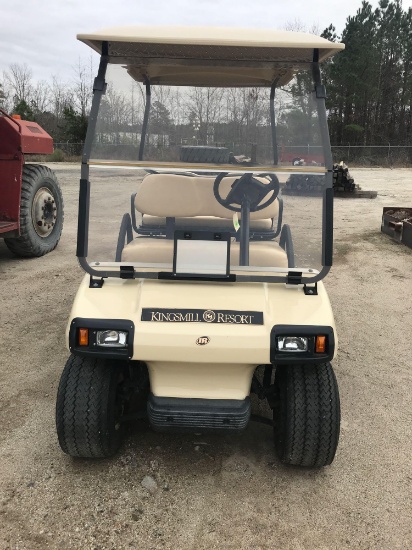 Club car golf cart 4- Passengers Needs Batteries year unknown 48V