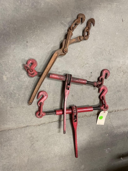 Chain dogs