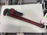 Pipe wrench