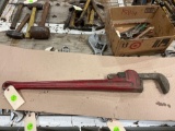 Pipe wrench