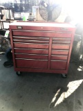 Husky 13 drawer rolling tool chest