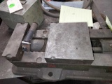 6 in.  machinists vice (broke)