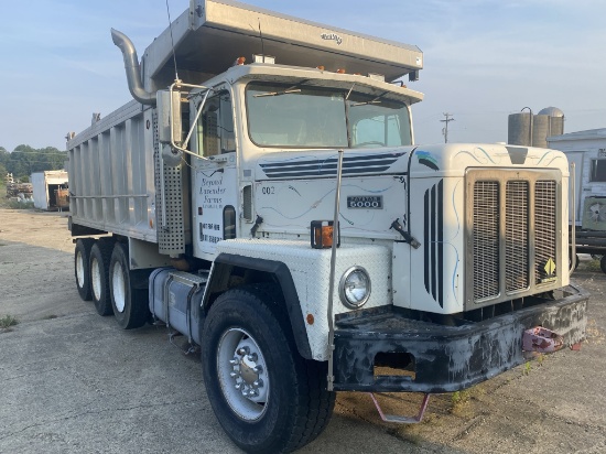 1988 IH PAYSTAR 5000 Dump Truc
