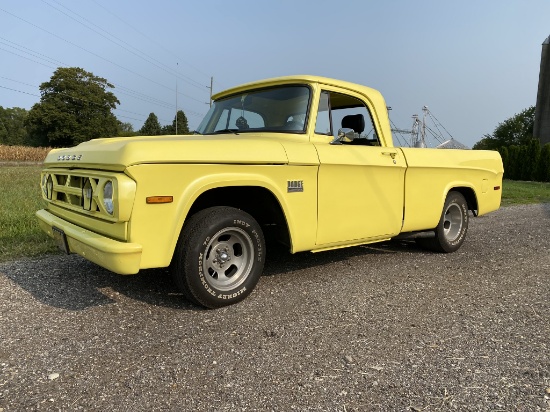 1971 DODGE SWEPT-LINE