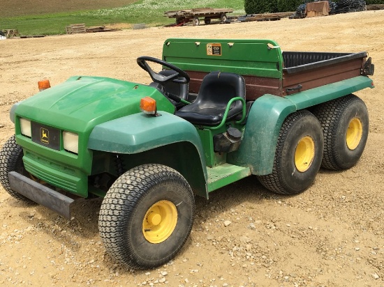 John Deere 6x4 Gator