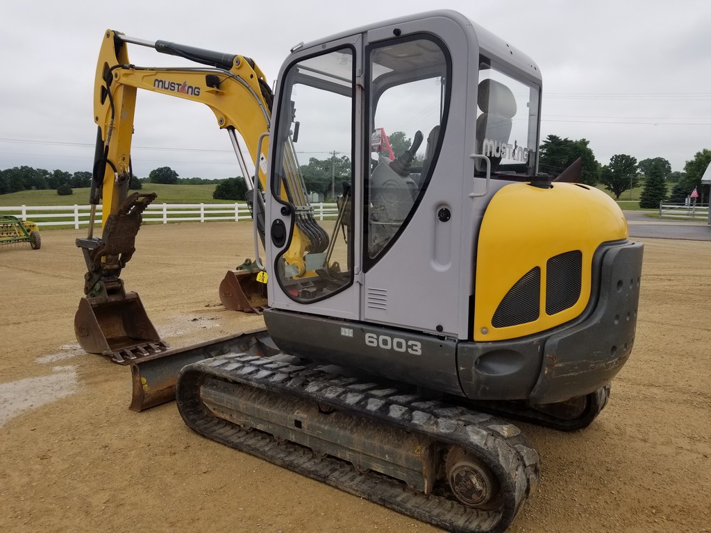 Mustang 6003 Mini Excavator