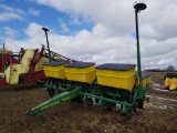 John Deere 7200 6-Row Planter