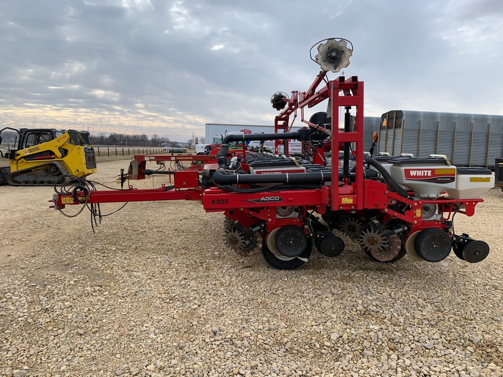 Agco White 8342 6-13 Planter | Proxibid