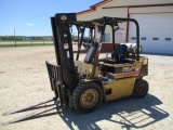 DAEWOO 625S2 FORK LIFT, 5000LB LIFT