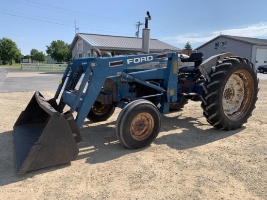 Ford 4000 Tractor w/ Ford 7209 Loader