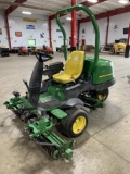 John Deere 2500 E Hy-Brid Greens Mower