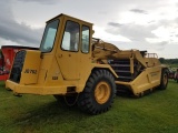 John Deere 762 Dirt Scraper