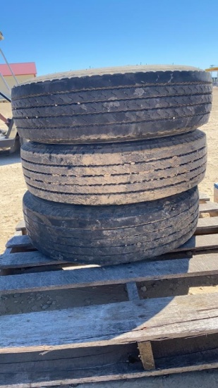 TRUCK TIRES 215/75/17.5