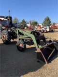 John Deere 2010 Loader Tractor