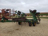 JD 960 FIELD CULTIVATOR W/ 5 BAR HARROW