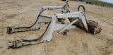 IH 2000 UTILITY LOADER W/ BRACKETS