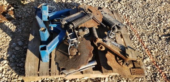 PALLET WITH YETTER COULTERS AND KINZIE BRACKETS