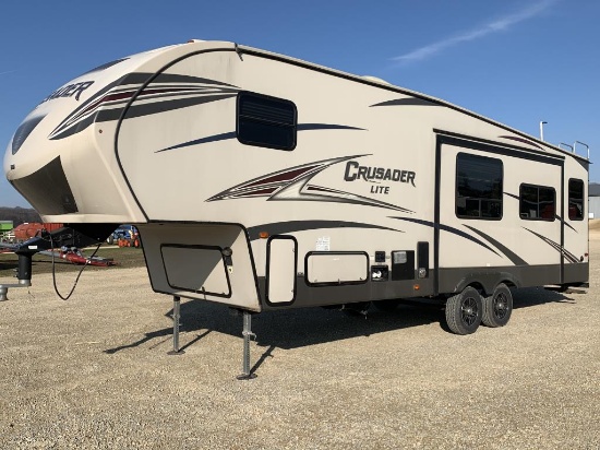 2016 Crusader Lite 29' Camper