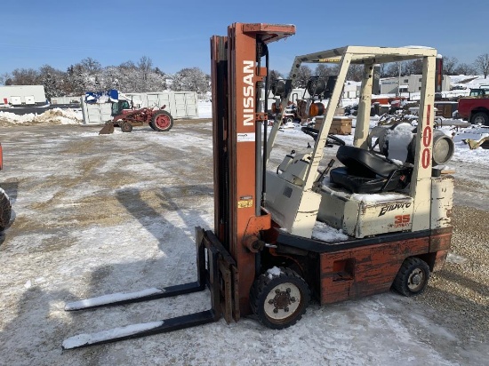 Nissan 35 Enduro Fork Lift