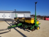 John Deere 7200 Max Emerge 6 Row Planter