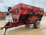 Gehl 8335 Mixer Wagon