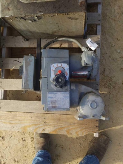 GEAR REDUCTION DRIVE- W/ ELECTRIC MOTOR
