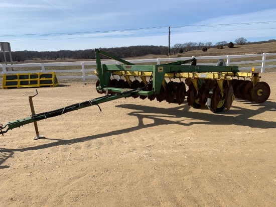 John Deere 340 16' Off Set Disk