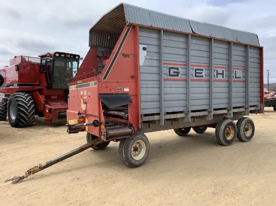 Gehl 970 Chopper Wagon