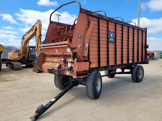 Meyer 18' Silage Wagon