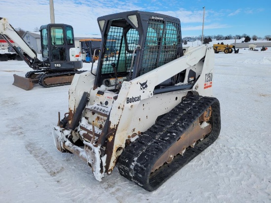 Bobcat T250 Skid Loader