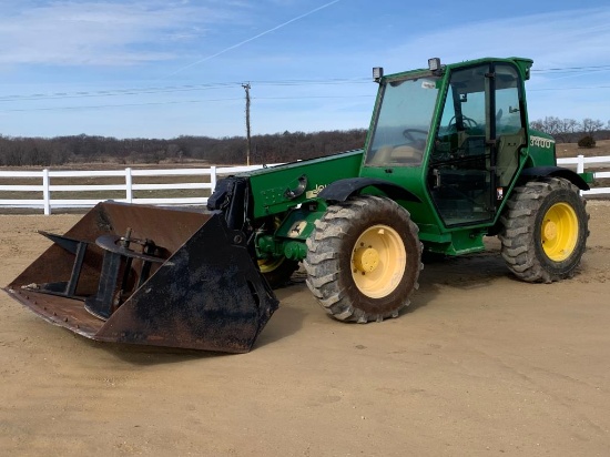 John Deere 3400 Extendable Forklift