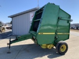 John Deere 530 Round Baler