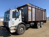 1986 Mack MR Silage Truck