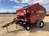 New Idea 4865 Round Baler