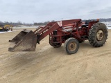 IH 444 Utility Tractor