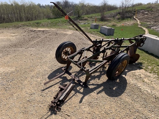 John Deere 3 Bottom Pull Type Plow