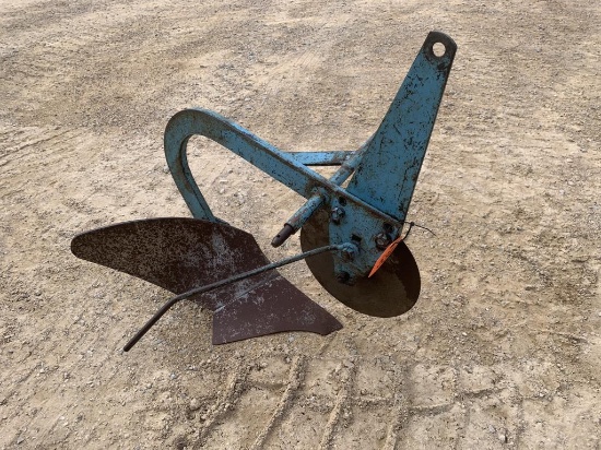 1 Bottom 3 pt Garden Plow