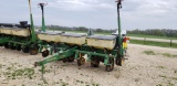 JOHN DEERE 7200 CONSERVATION 6 ROW PLANTER