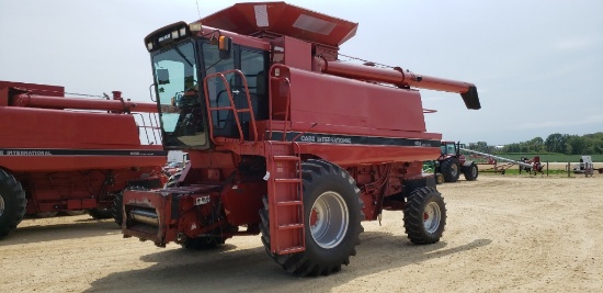 1992 C-IH 1688 COMBINE