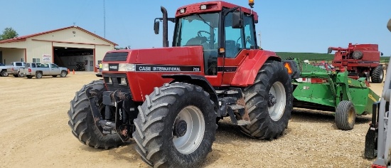 CASE IH 7120 TRACTOR, MFWD, 4 SPD REVERSE