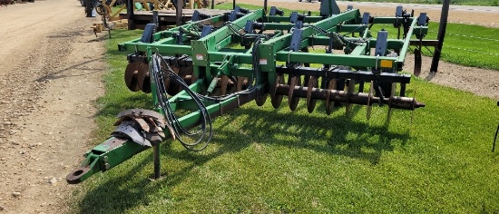JOHN DEERE 714 CHISEL