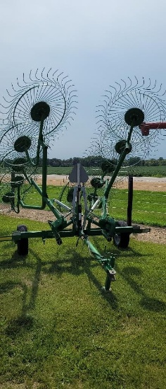 FRONTIER 10 WHEEL RAKE WITH KICKER