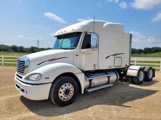 2007 Freightliner Columbia Semi Tractor
